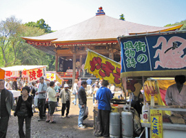 春の祭礼02