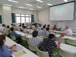 見学会(講義)の様子