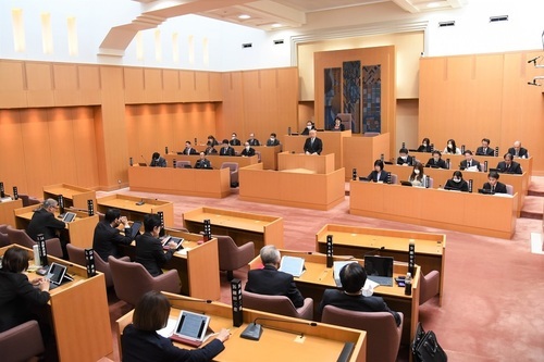 令和6年第1回三芳町議会定例会の様子